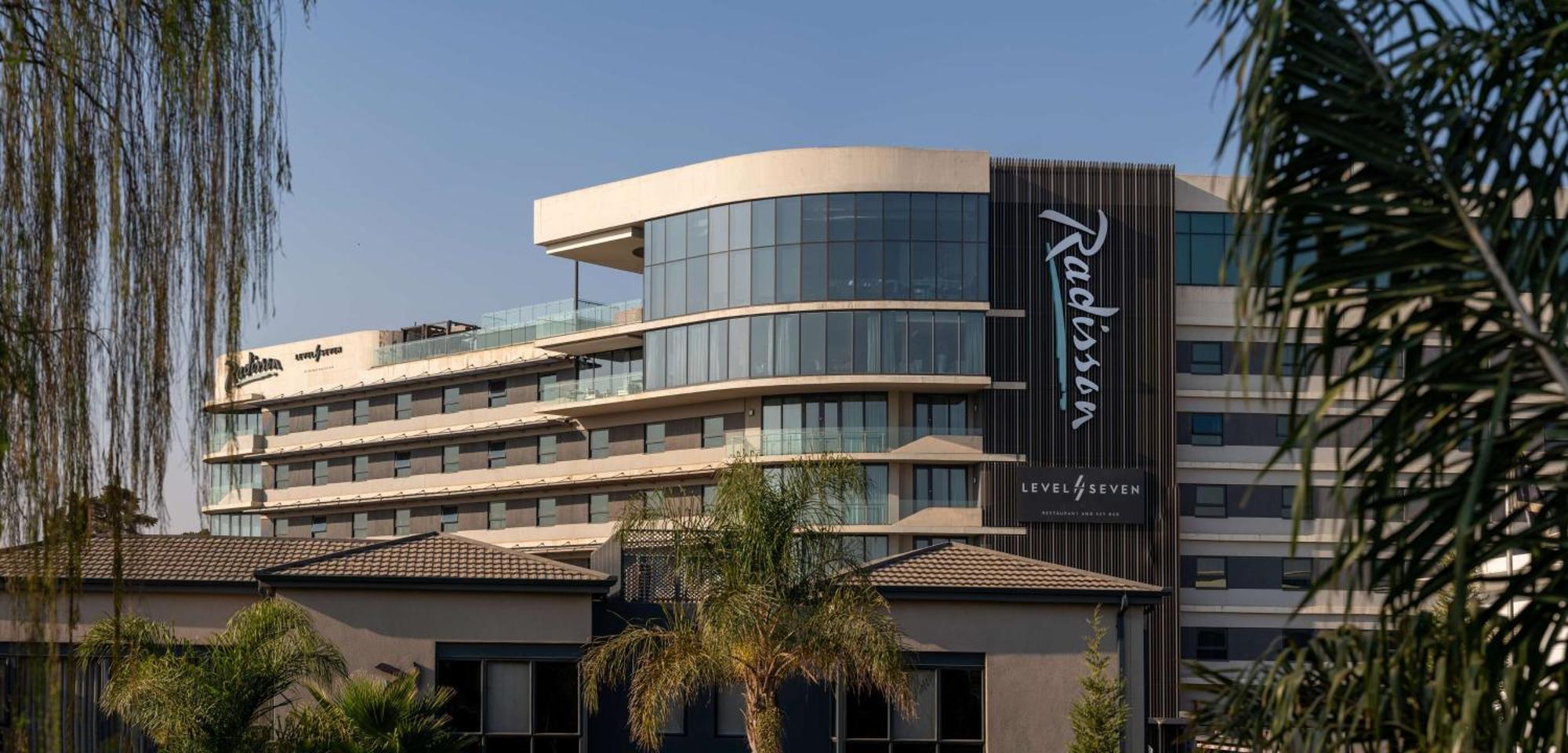 Radisson Hotel And Convention Centre Or Tambo Airport Johannesburg Zewnętrze zdjęcie